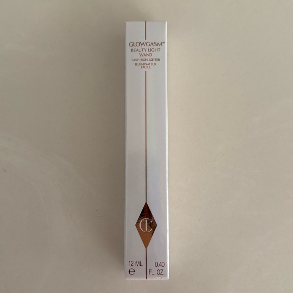 CHARLOTTE TILBURY Glowgasm Beauty Light Wand Goldgasm NEW - Picture 5 of 8